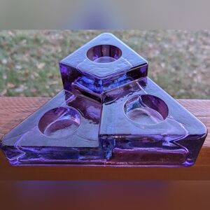 VTG PURPLE GLASS TEA LIGHT HOLDER